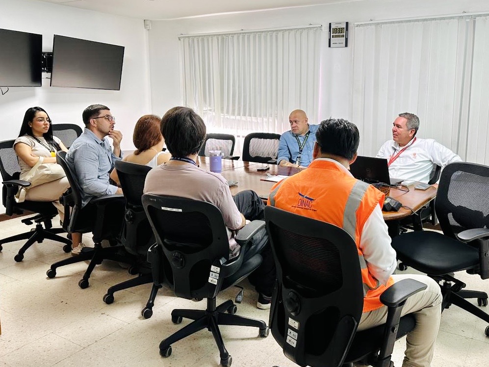 El Rafael Núñez sigue fortaleciendo la seguridad operacional con capacitación sobre condiciones de pista